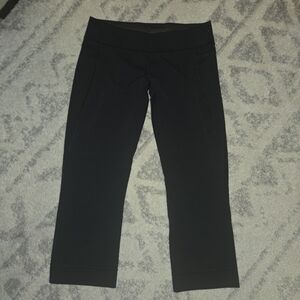 Women's Lululemon Black Cropped Pants